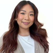 Headshot of Linda Yang NEXTAFF of Peoria Recruiter.